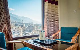 New Radhika Guest House